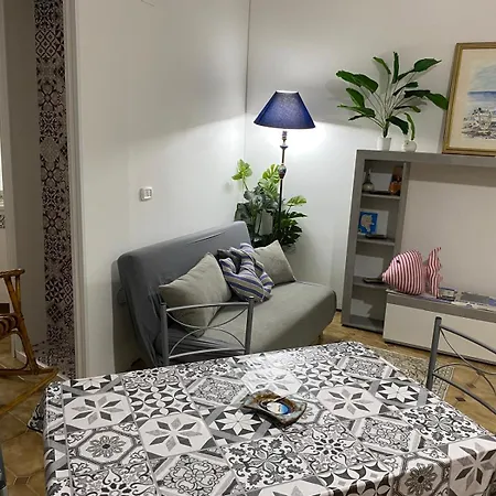 아파트 Via Roma 55 *