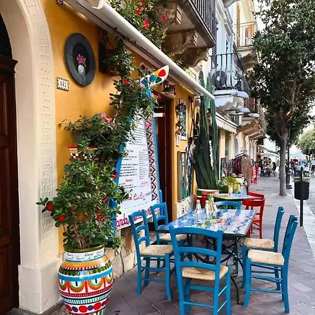 Via Roma 55 شقة *