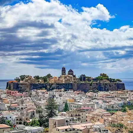 Via Roma 55 * Lipari (Isola Lipari)